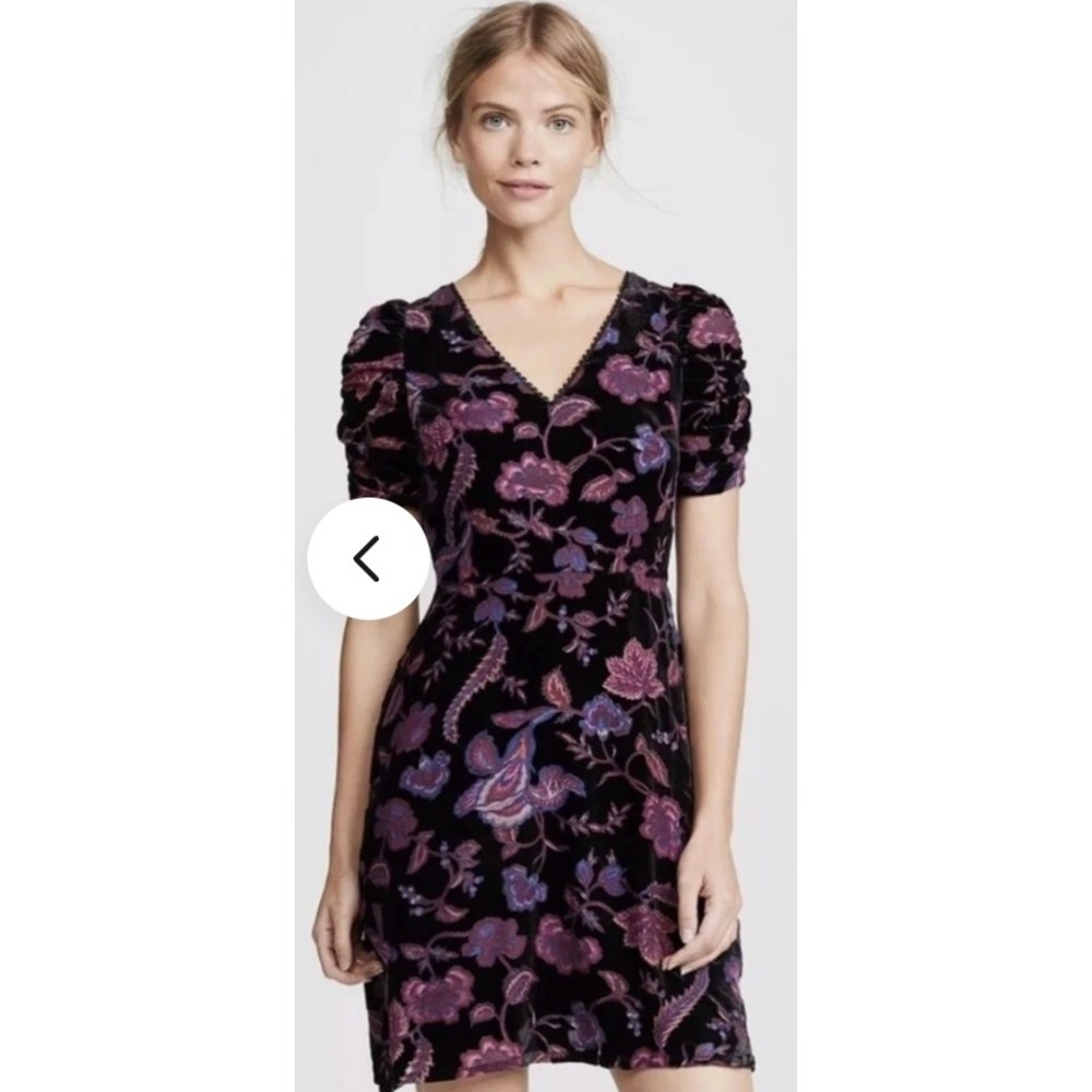 Rebecca Minkoff sz 6 black velvet V neck short sleeve chic mini dress OO